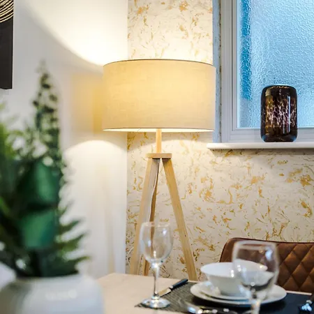 Penthouse With Private Roof Terrace Apartamento