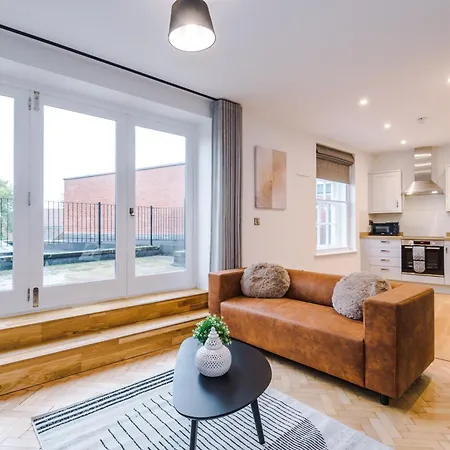 Penthouse With Private Roof Terrace Apartman York