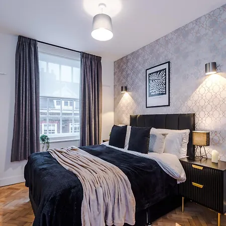 Penthouse With Private Roof Terrace York