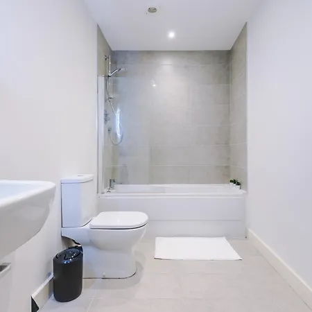 Penthouse With Private Roof Terrace Lejlighed *