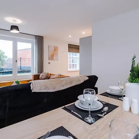 Penthouse With Private Roof Terrace Lejlighed *